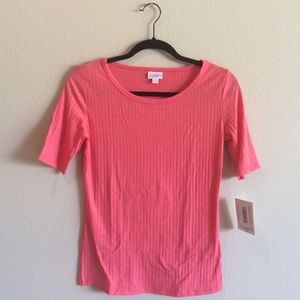 BNWT LuLaRoe Gigi Top